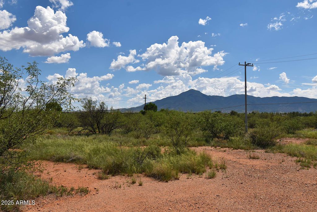 Image 7 of property listing at 0.4 AC S Naco Highway 34, Bisbee, AZ 85603