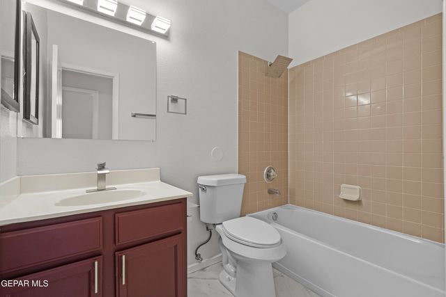 14720 Sand Gate Drive, Horizon City, TX 79928