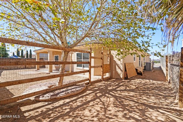 14720 Sand Gate Drive, Horizon City, TX 79928