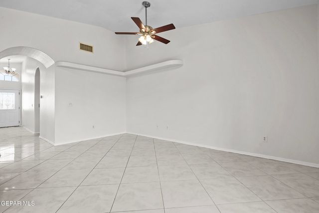 14720 Sand Gate Drive, Horizon City, TX 79928