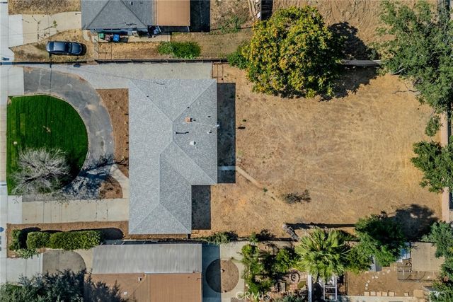 835 Massachusetts Avenue, Beaumont, CA 92223