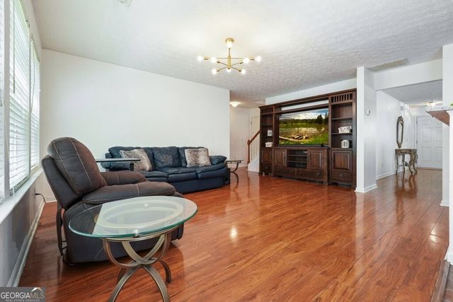 115 Village Trace, Woodstock, GA 30188