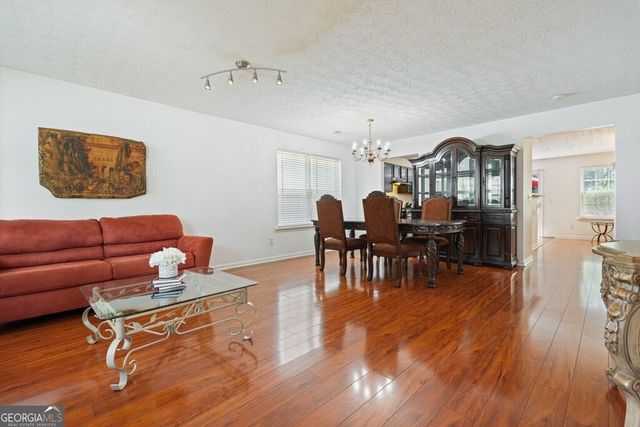 115 Village Trace, Woodstock, GA 30188