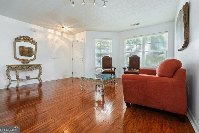 115 Village Trace, Woodstock, GA 30188