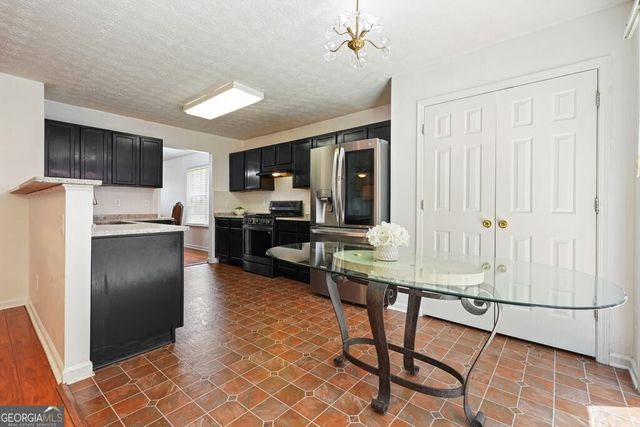 115 Village Trace, Woodstock, GA 30188