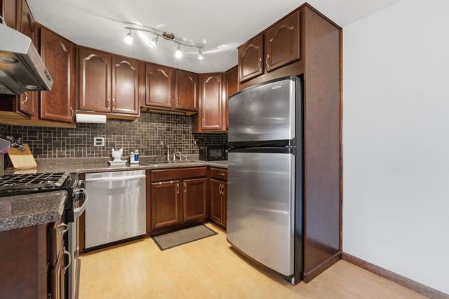 1344 Wakeby Lane 434, Schaumburg, IL 60193