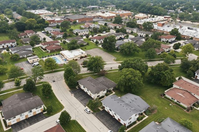 1344 Wakeby Lane 434, Schaumburg, IL 60193