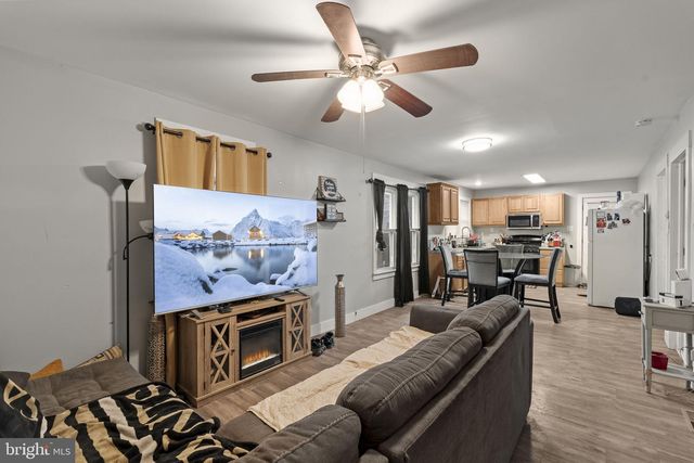 922 UNION AVE, Pennsauken, NJ 08110