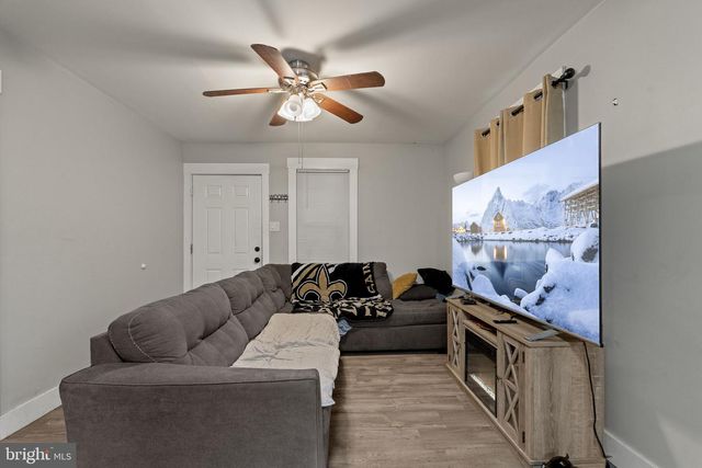 922 UNION AVE, Pennsauken, NJ 08110