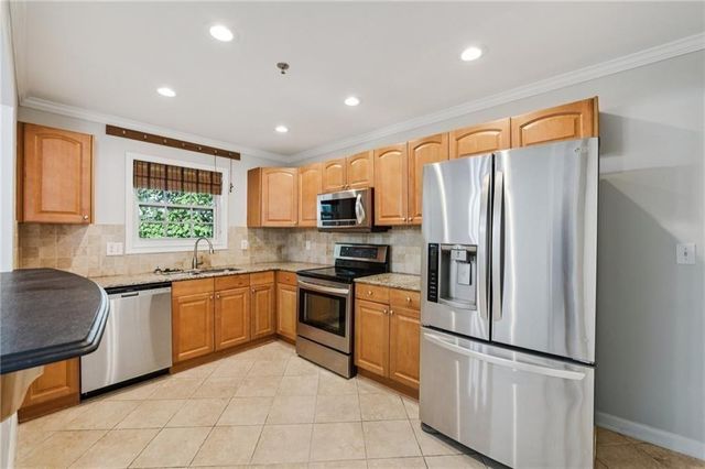 2825 Northeast NE Expressway F3, Atlanta, GA 30345