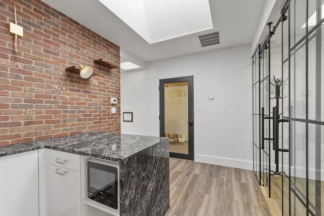 63 Shore Road 14, Winchester, MA 01890