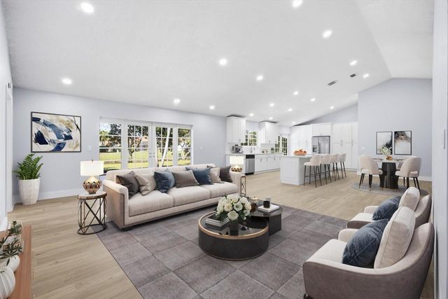 9791 Sun Pointe Dr, Boynton Beach, FL 33437