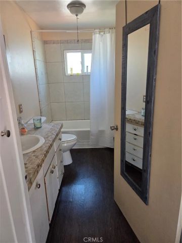 200 Plymouth Drive, Vista, CA 92083