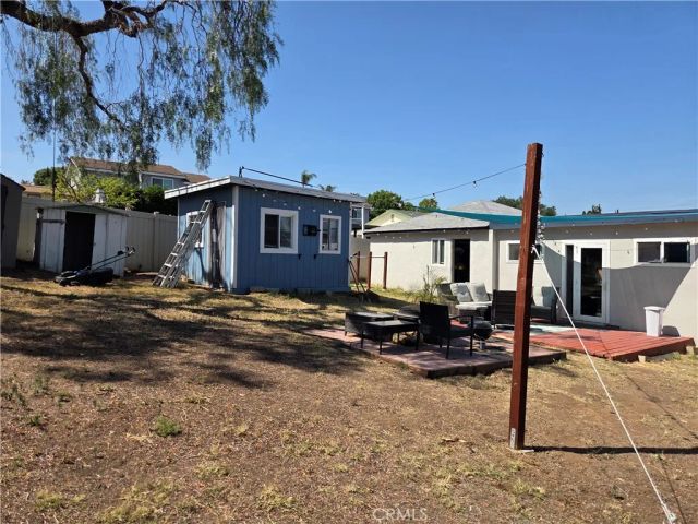 200 Plymouth Drive, Vista, CA 92083