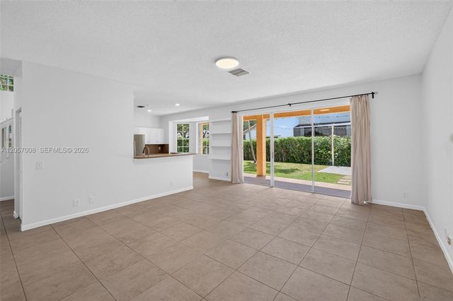 498 Cambridge Ln, Weston, FL 33326