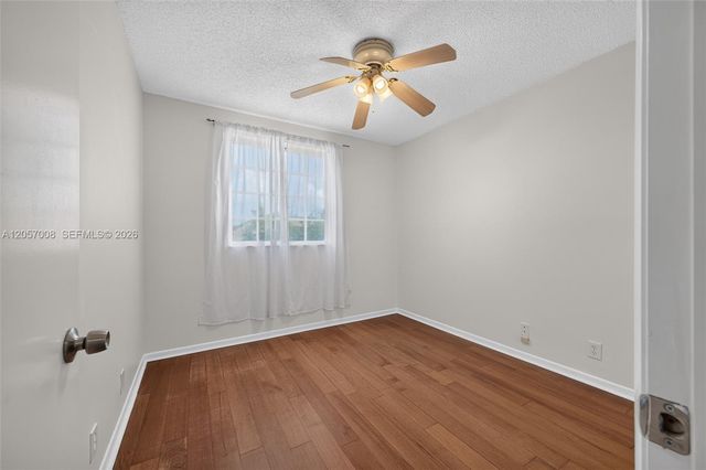 498 Cambridge Ln, Weston, FL 33326