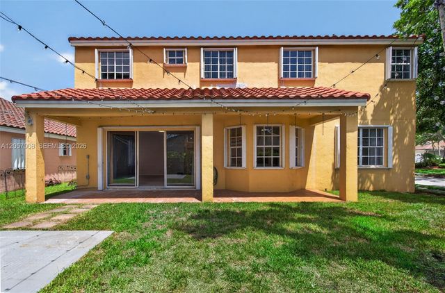 498 Cambridge Ln, Weston, FL 33326