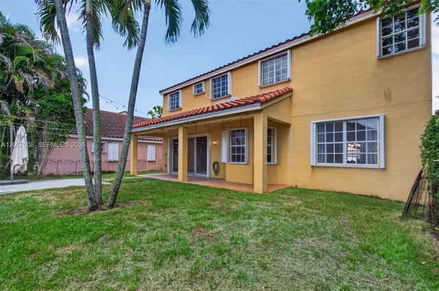 498 Cambridge Ln, Weston, FL 33326