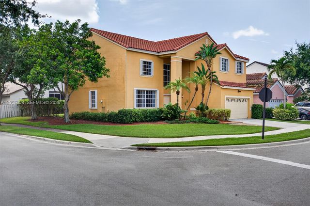 498 Cambridge Ln, Weston, FL 33326