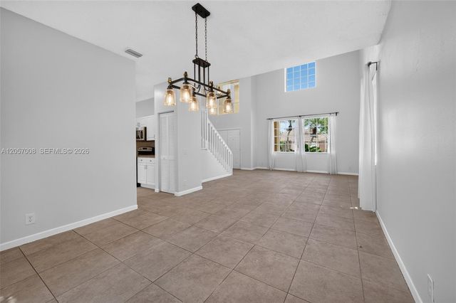 498 Cambridge Ln, Weston, FL 33326