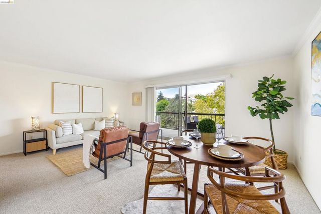 321 Warwick Ave 303, Oakland, CA 94610