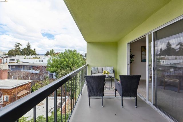 321 Warwick Ave 303, Oakland, CA 94610