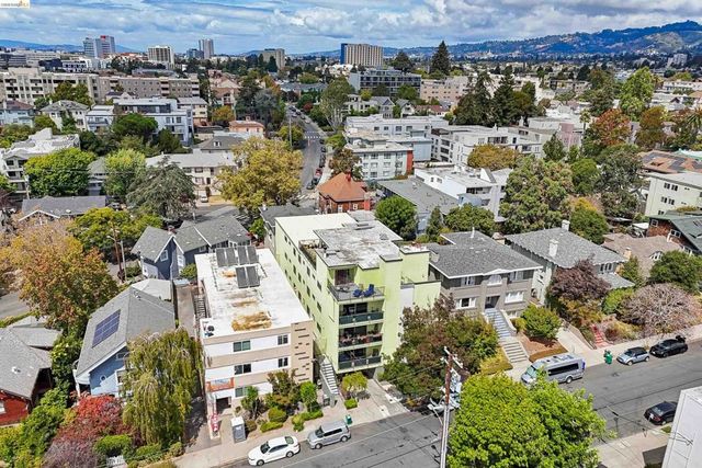 321 Warwick Ave 303, Oakland, CA 94610