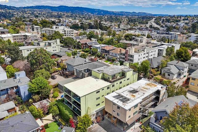 321 Warwick Ave 303, Oakland, CA 94610