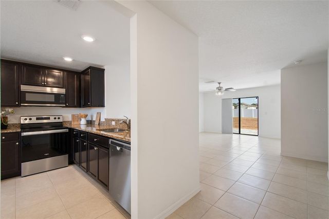 1188 MOYLE WAY, Mascotte, FL 34753