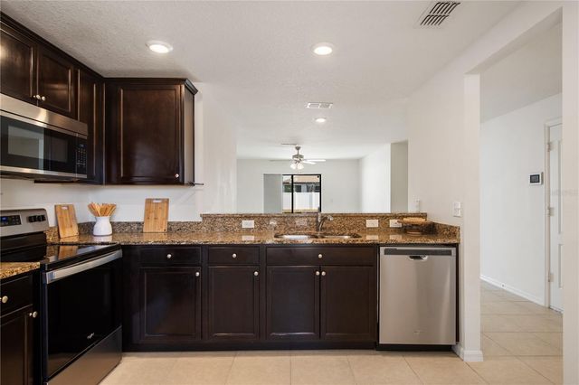 1188 MOYLE WAY, Mascotte, FL 34753