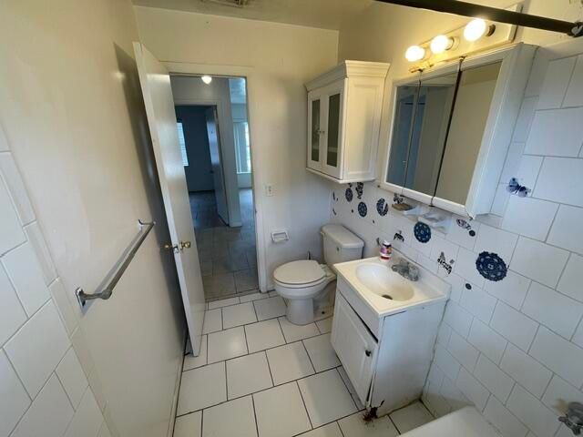 1104 W 24TH Street, Riviera Beach, FL 33404