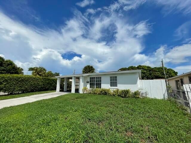 1104 W 24TH Street, Riviera Beach, FL 33404