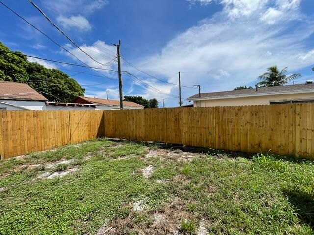 1104 W 24TH Street, Riviera Beach, FL 33404