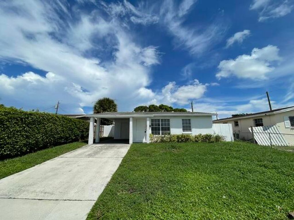 1104 W 24TH Street, Riviera Beach, FL 33404
