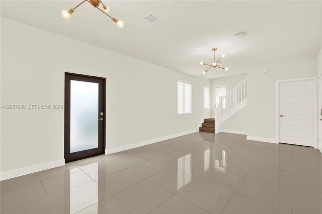 4971 NW 84th Ave, Doral, FL 33166