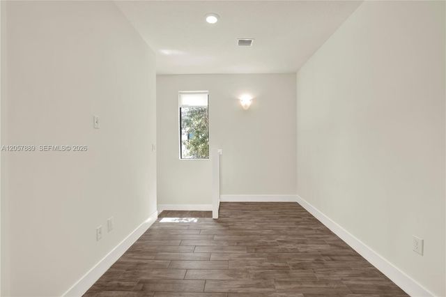 4971 NW 84th Ave, Doral, FL 33166