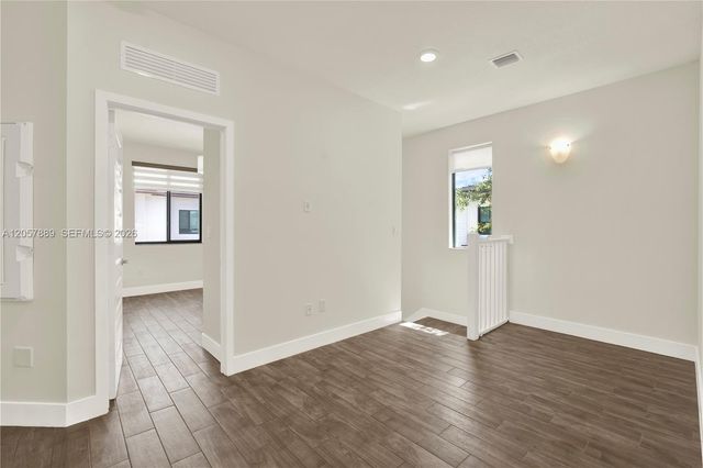 4971 NW 84th Ave, Doral, FL 33166