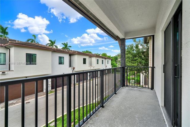 4971 NW 84th Ave, Doral, FL 33166