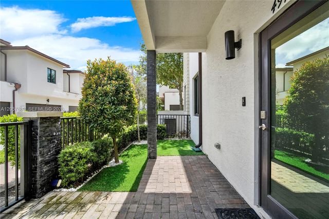4971 NW 84th Ave, Doral, FL 33166