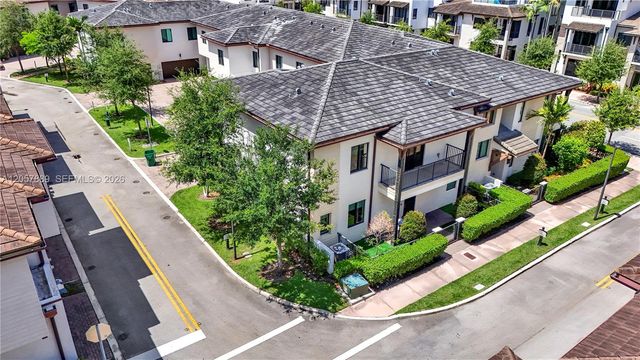4971 NW 84th Ave, Doral, FL 33166