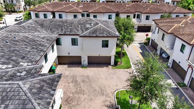 4971 NW 84th Ave, Doral, FL 33166