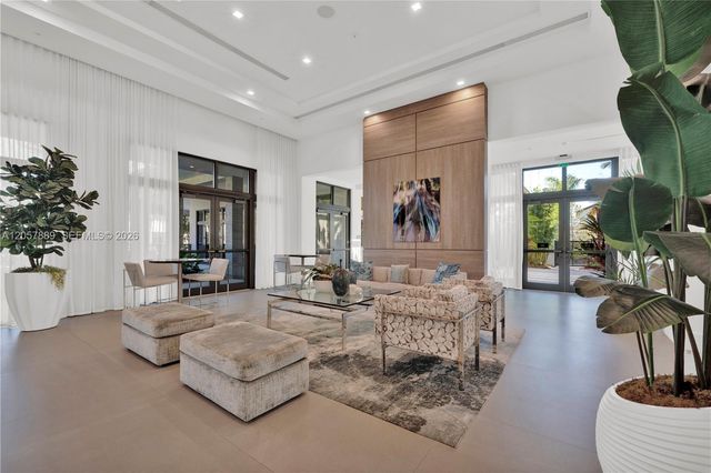 4971 NW 84th Ave, Doral, FL 33166
