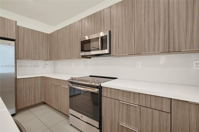 4971 NW 84th Ave, Doral, FL 33166