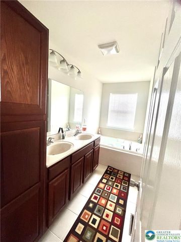 4424 Beech Drive, Lower Nazareth Twp, PA 18064