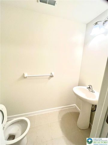 4424 Beech Drive, Lower Nazareth Twp, PA 18064