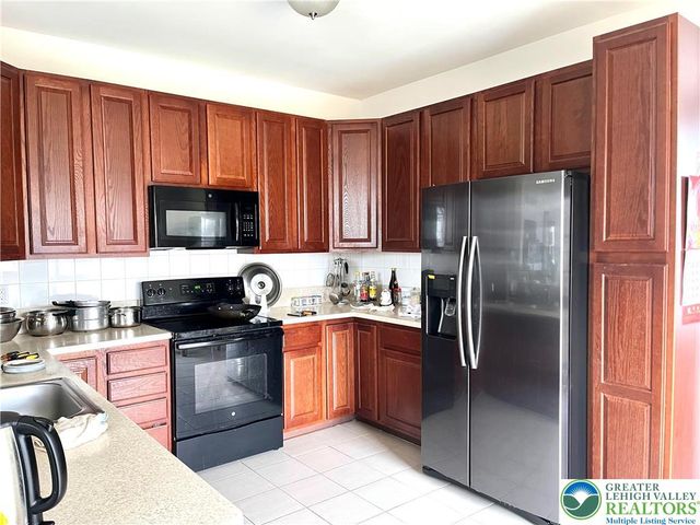 4424 Beech Drive, Lower Nazareth Twp, PA 18064