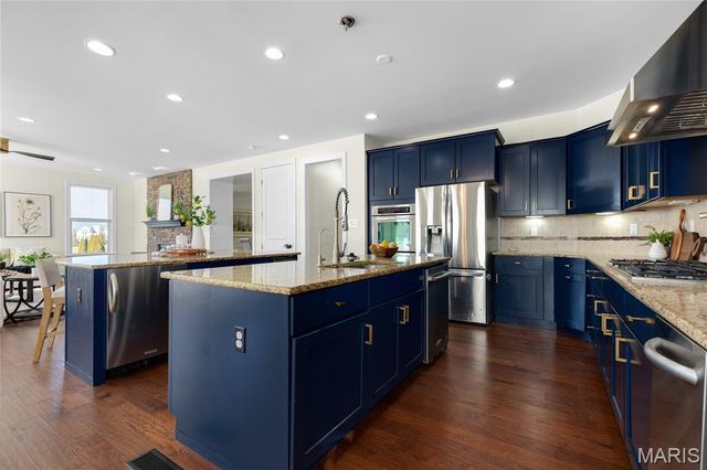 351 Oak Stand Court, Chesterfield, MO 63005