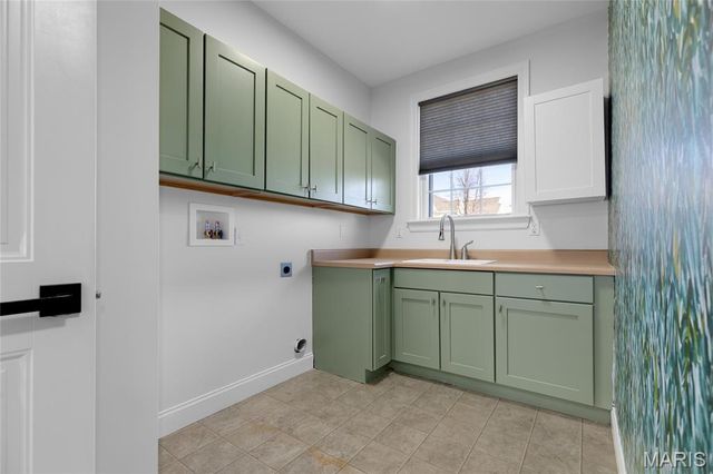 351 Oak Stand Court, Chesterfield, MO 63005