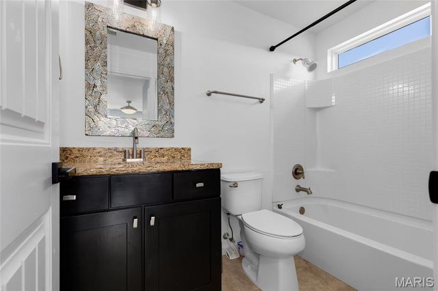 351 Oak Stand Court, Chesterfield, MO 63005