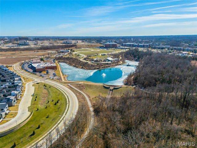 351 Oak Stand Court, Chesterfield, MO 63005